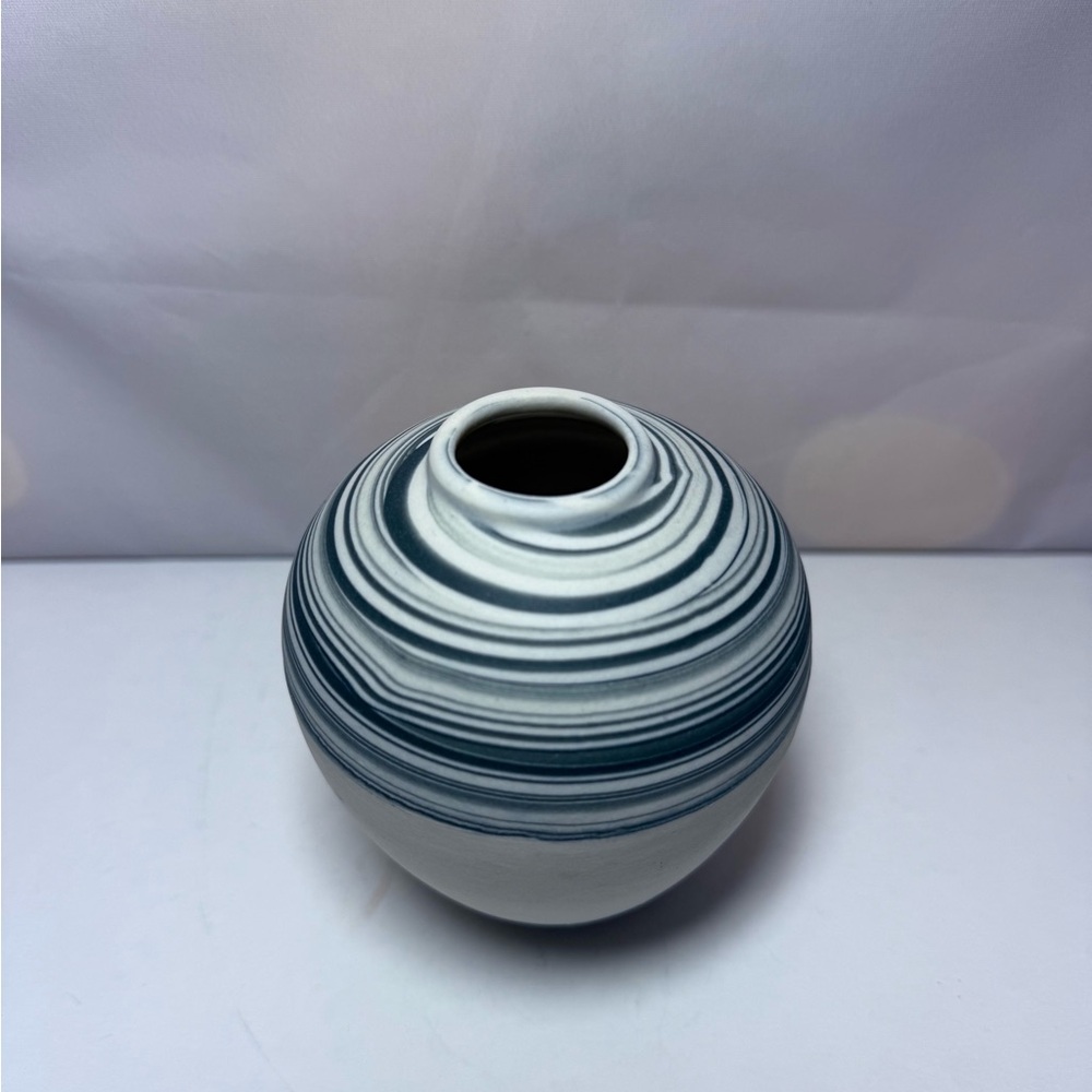 Small vase by Forest Ceramics - Picture 2 of 4